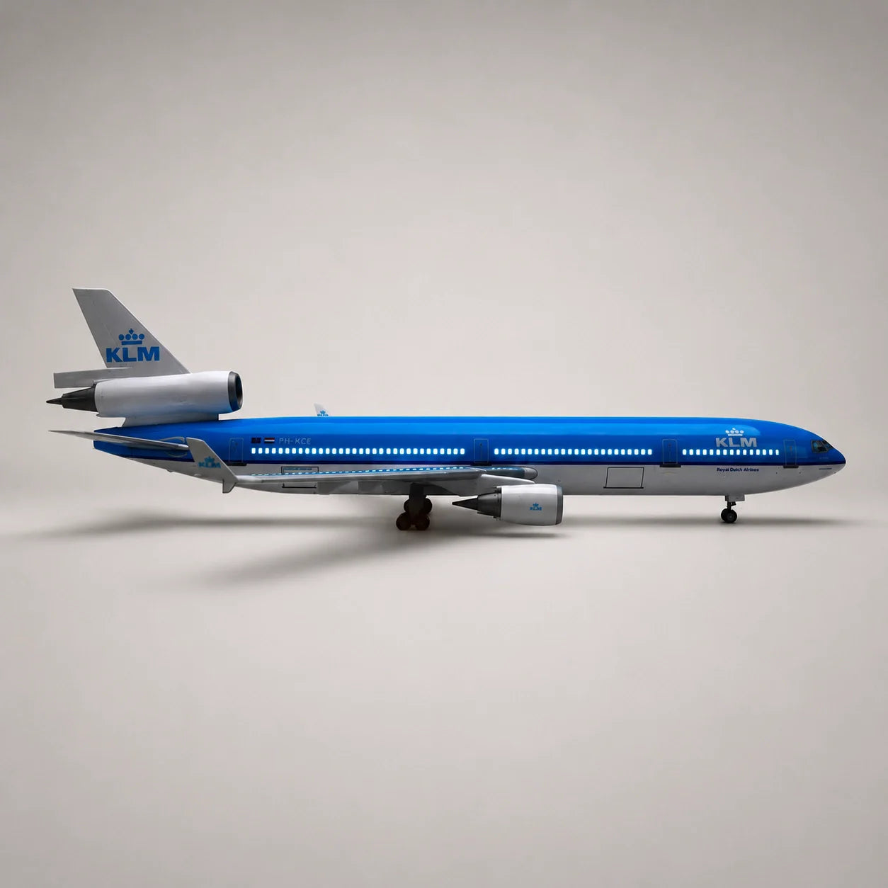 KLM Royal Dutch Airlines Boeing 787-10 1:145 Scale Model