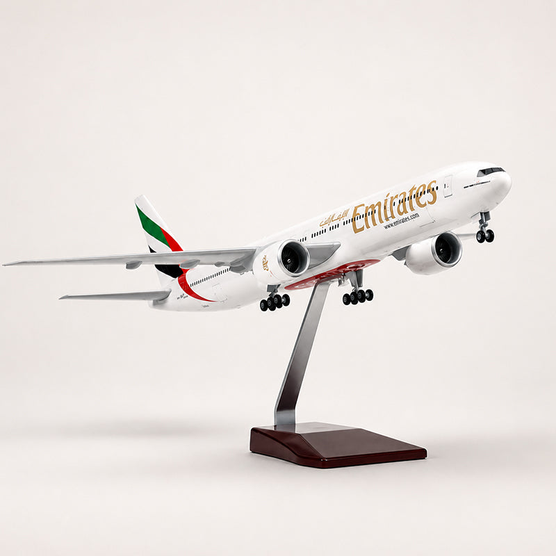 Emirates Boeing 777-300ER 1:157 Scale Model