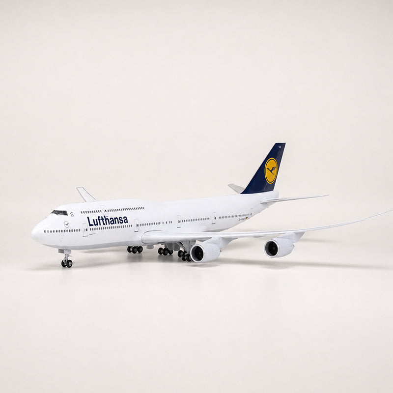 Lufthansa Boeing 747 Classic Livery 1:150 Scale Model