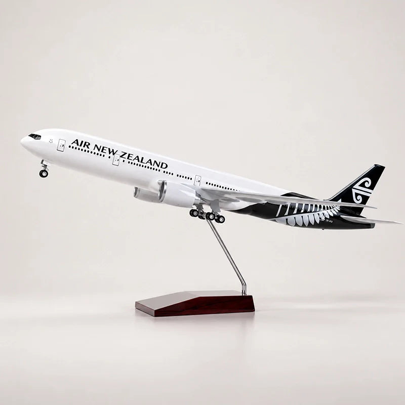 Air New Zealand Boeing 777-300ER 1:157 Scale Model