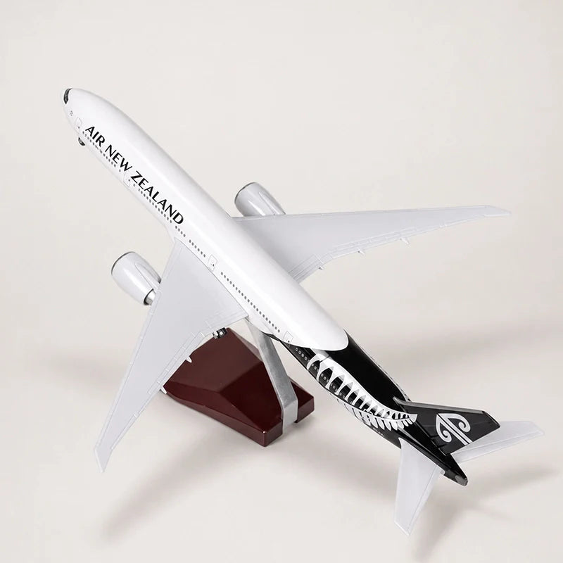 Air New Zealand Boeing 777-300ER 1:157 Scale Model