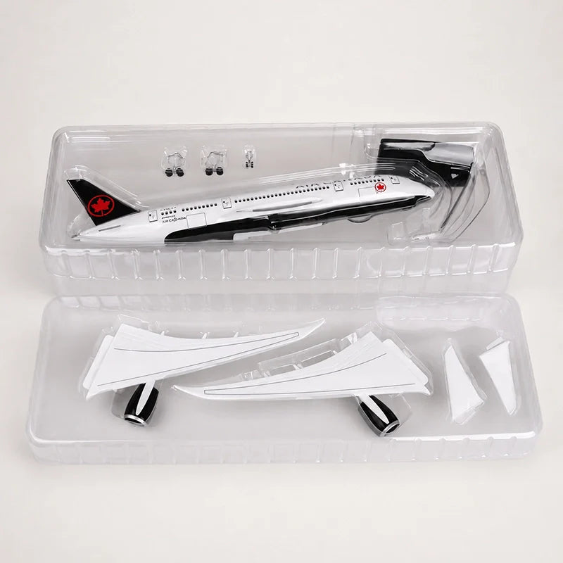 Air Canada Boeing 787 1:130 Scale Model