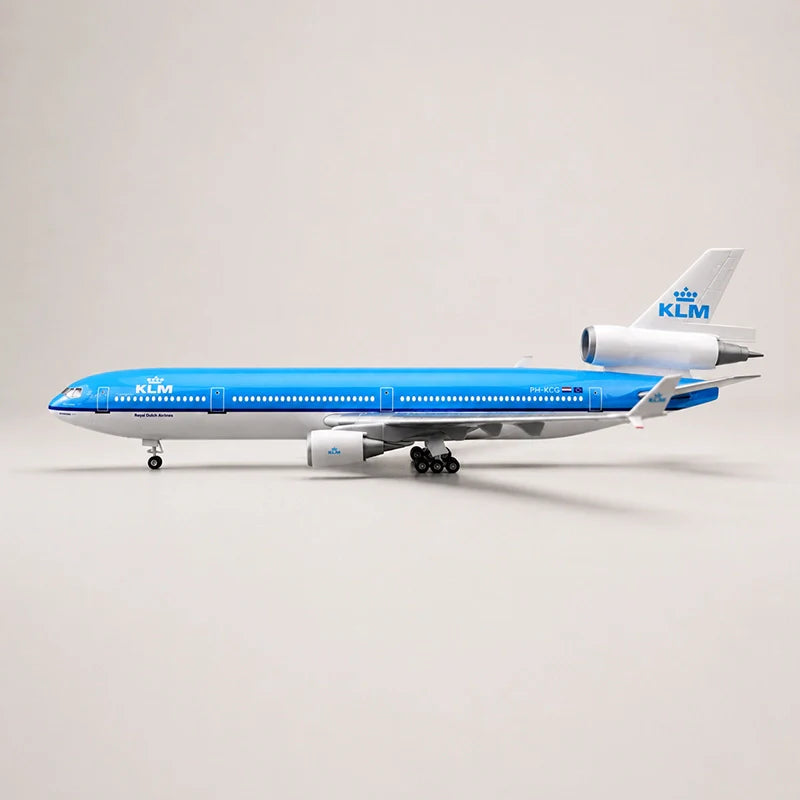 KLM Royal Dutch Airlines McDonnell Douglas MD-11 1:130 Scale Model