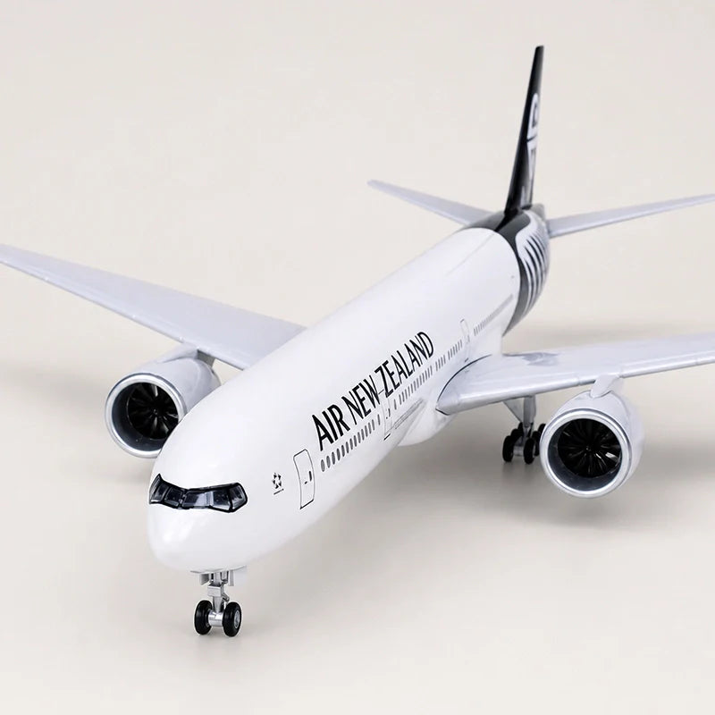 Air New Zealand Boeing 777-300ER 1:157 Scale Model