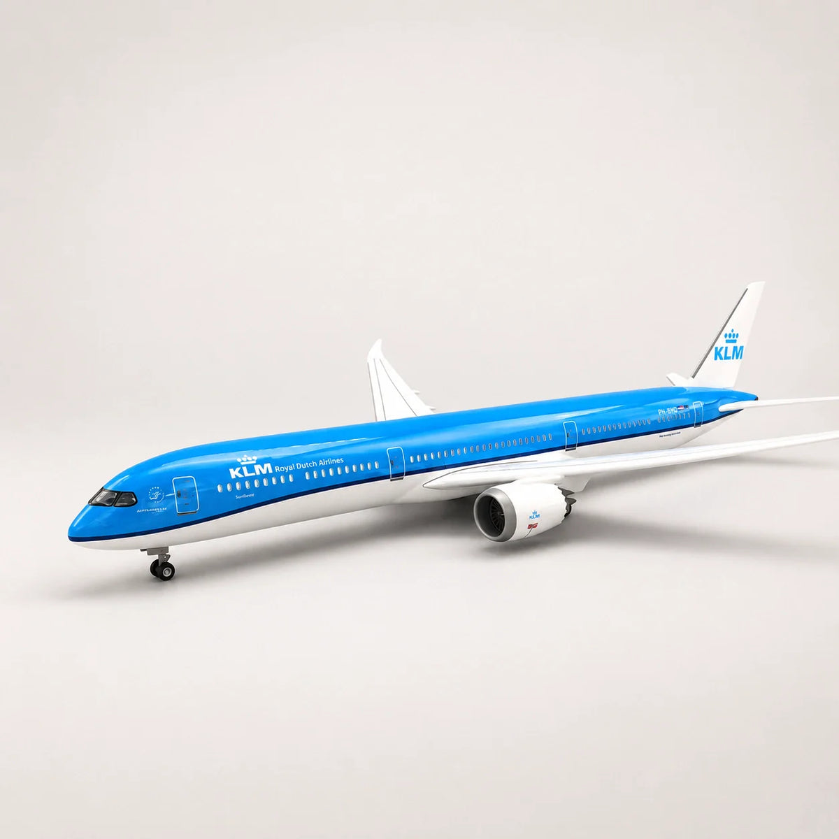 KLM Royal Dutch Airlines Boeing 787-10 1:145 Scale Model