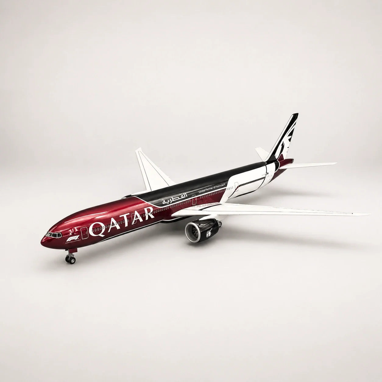 Qatar Airways Boeing 777 Formula 1 Edition 1:135 Scale Model