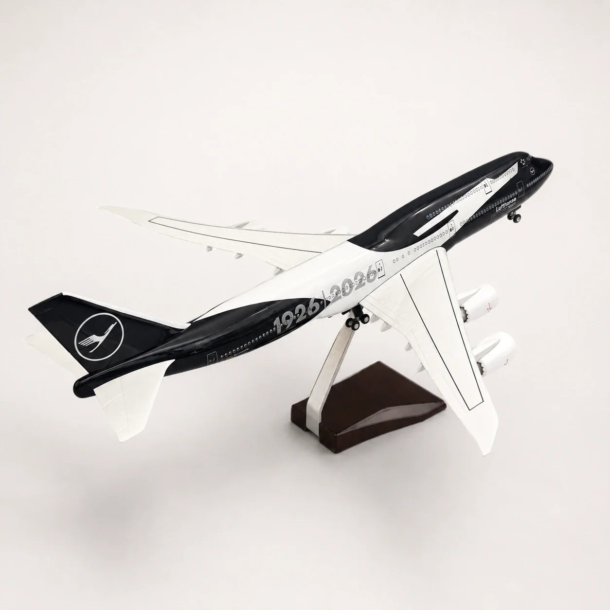Lufthansa Boeing 747-8 100 Years Edition 1:150 Scale Model