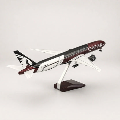 Qatar Airways Boeing 777 Formula 1 Edition 1:135 Scale Model