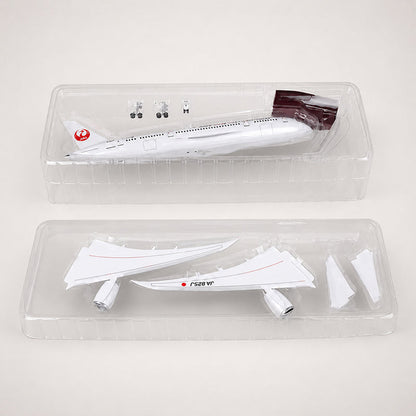 Japan Airlines Boeing 787 1:130 Scale Model