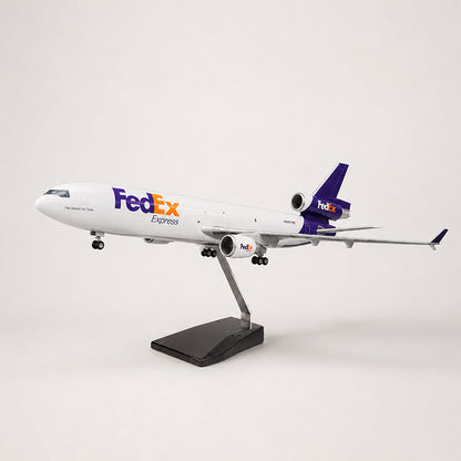 FedEx McDonnell Douglas MD-11 1:130 Scale Model