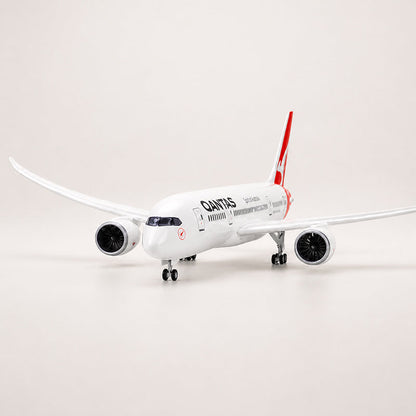 Qantas Boeing 787-9 Dreamliner 1:130 Scale Model