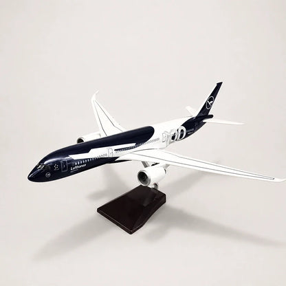 Lufthansa Airbus A350 100 Years Edition 1:142 Scale Model