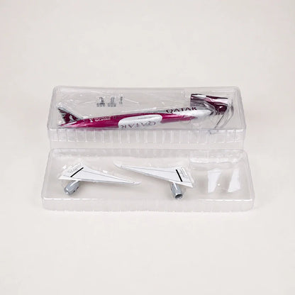 Qatar Airways Boeing 777-300ER World Cup 2022 Edition 1:157 Scale Model