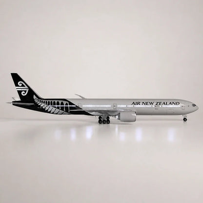 Air New Zealand Boeing 777-300ER 1:157 Scale Model