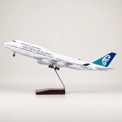 Air New Zealand Boeing 747 1:150 Scale Model