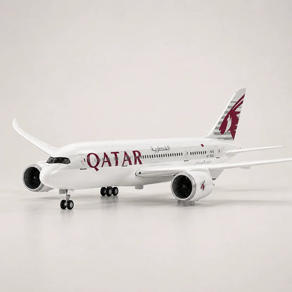 Qatar Airways Boeing 787 1:130 Scale Model