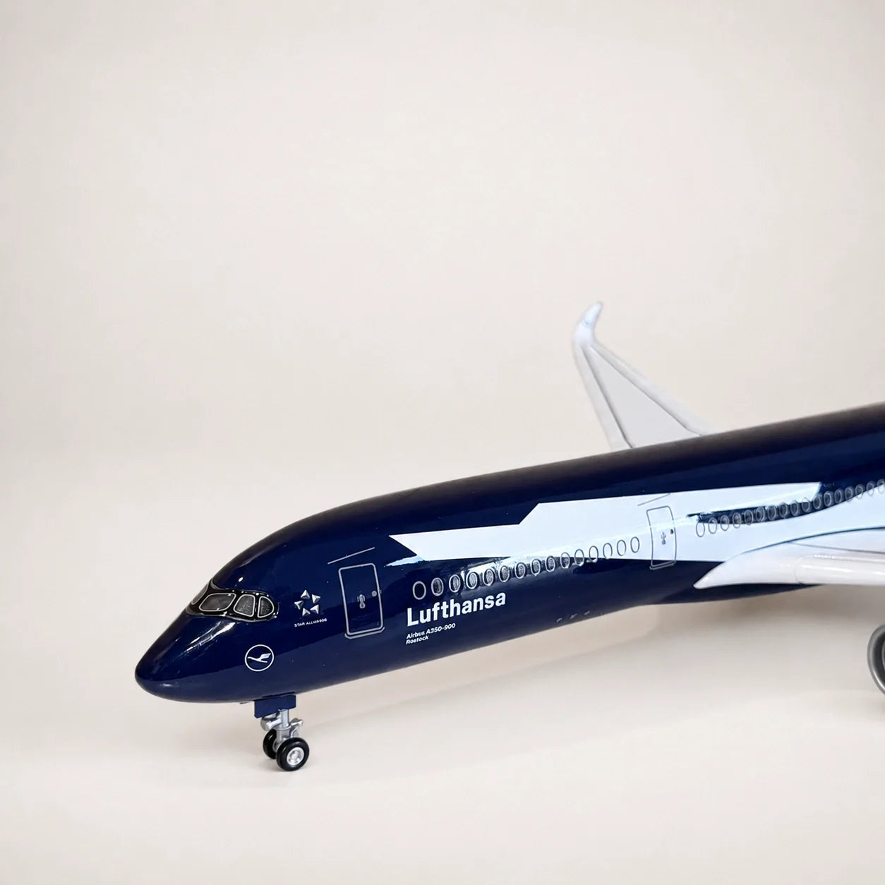 Lufthansa Airbus A350 100 Years Edition 1:142 Scale Model