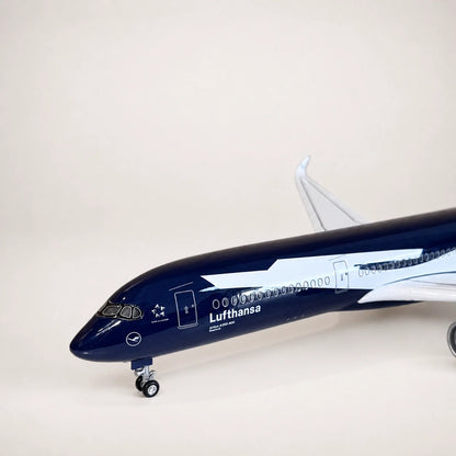 Lufthansa Airbus A350 100 Years Edition 1:142 Scale Model