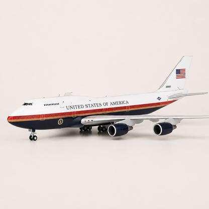 U.S. Air Force Boeing 747-8i VC-25B Bridge 1:150 Scale Model