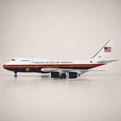 U.S. Air Force Boeing 747-8i VC-25B Bridge 1:150 Scale Model