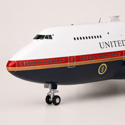 U.S. Air Force Boeing 747-8i VC-25B Bridge 1:150 Scale Model
