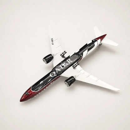 Qatar Airways Boeing 777 Formula 1 Edition 1:135 Scale Model