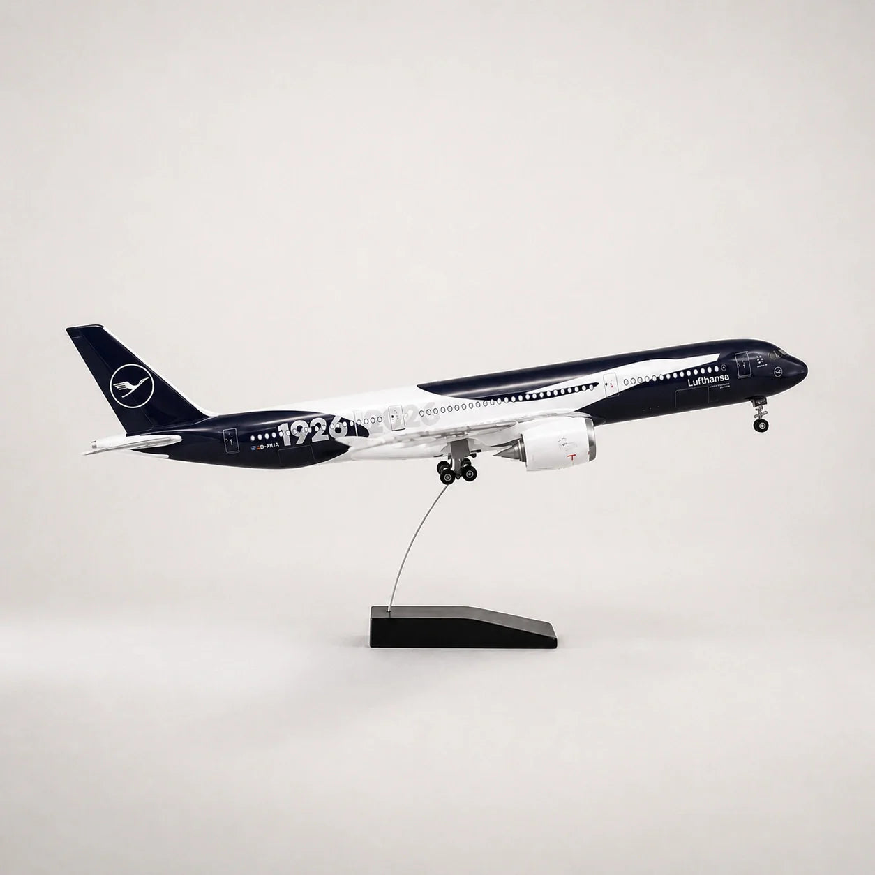 Lufthansa Airbus A350 100 Years Edition 1:142 Scale Model