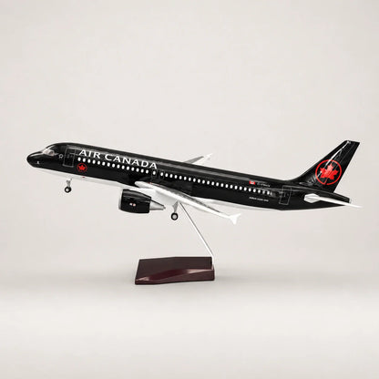 Air Canada Airbus A320 1:80 Scale Model
