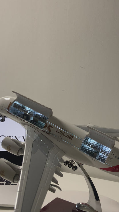 Emirates Airbus A380 1:160 Scale Model
